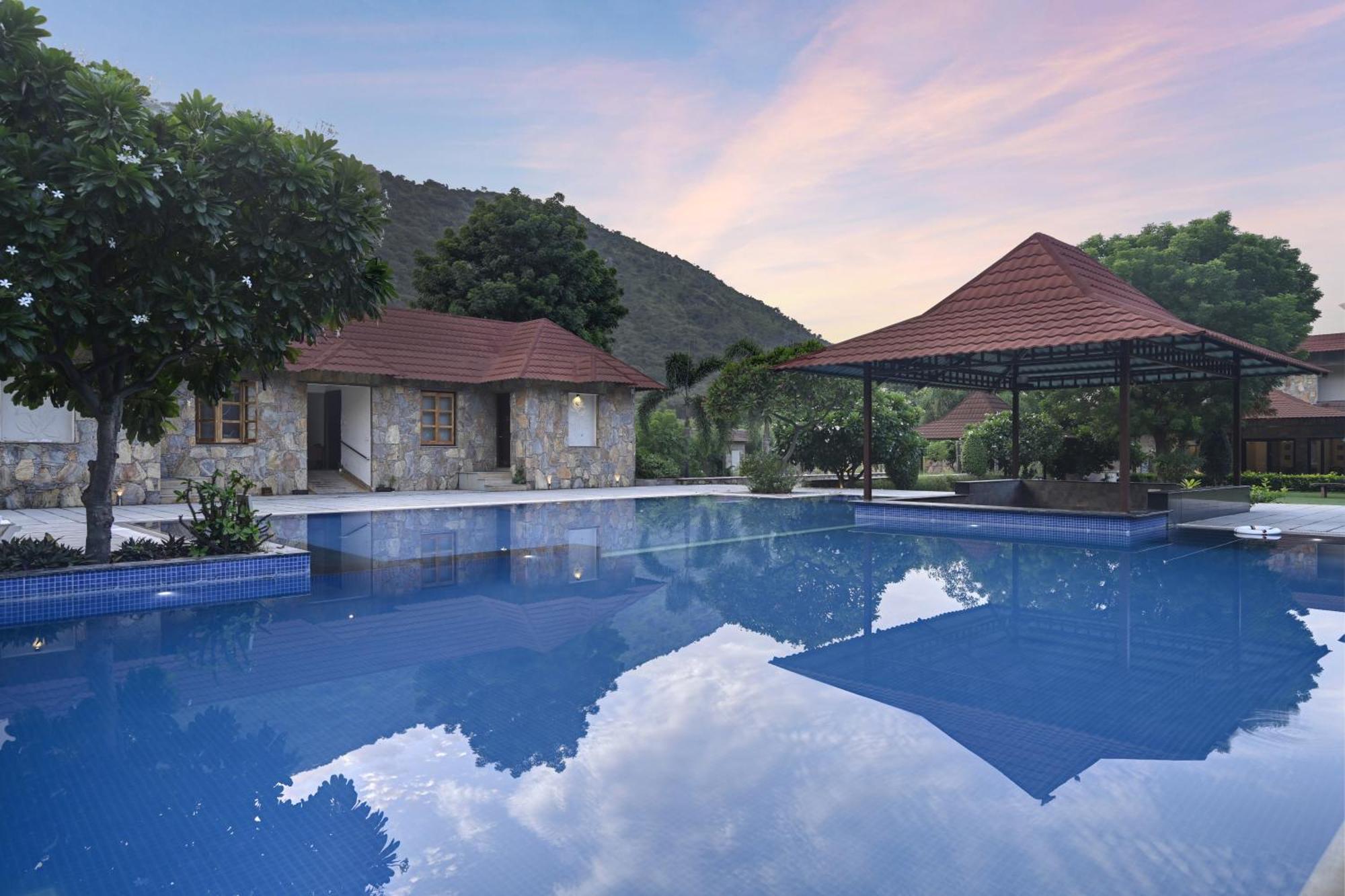 Anandam - A Luxury Resort In Udaipur Eksteriør bilde